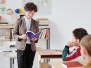 Check these qualities of teachers while searching for a nearby reading program. qualities of teachers