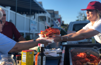 How to Choose a Caterer For Your Crawfish Boil How to Choose a Caterer For Your Crawfish Boil