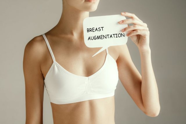 Cosmetic surgery on breasts