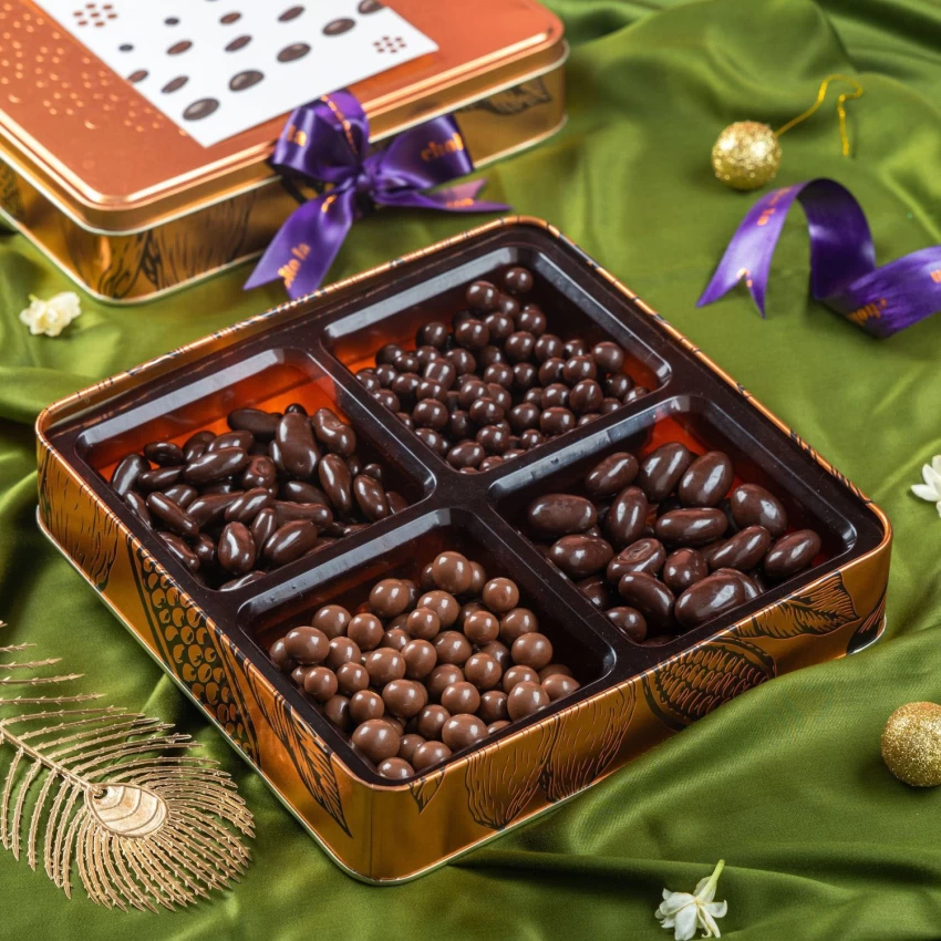 Choko La Cosmos Tin Box