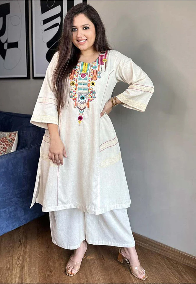 Women Cotton Blend Kurta Pant Set