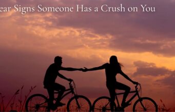 Clear Signs Someone Has a Crush on You Clear Signs Someone Has a Crush on You