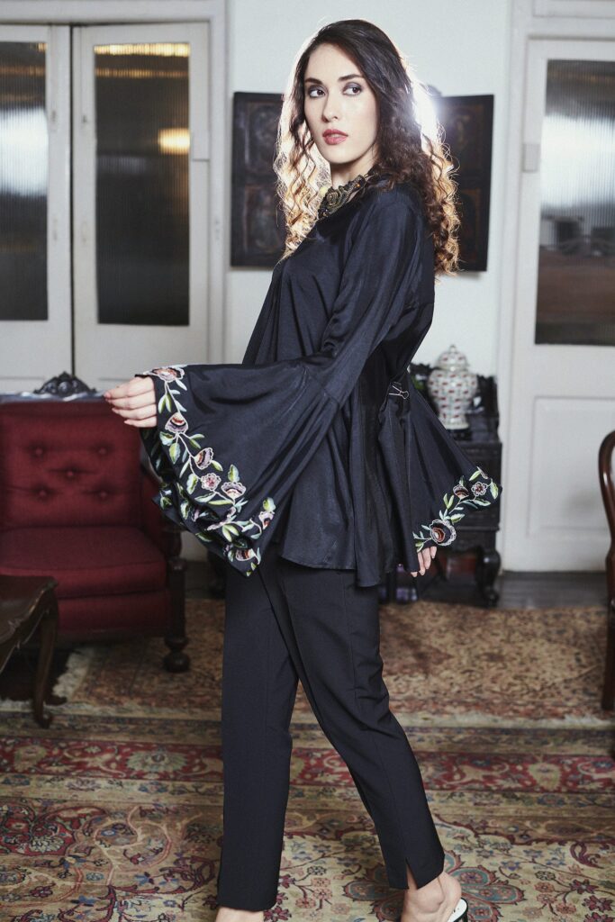 Bell Sleeve