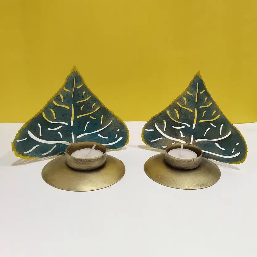 Metal Tealight Candle Holder Leaf Design Decorative Iron Candle Holder